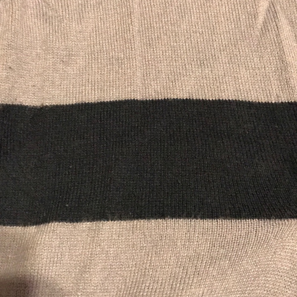 Striped maternity sweater - Picture 2 of 3